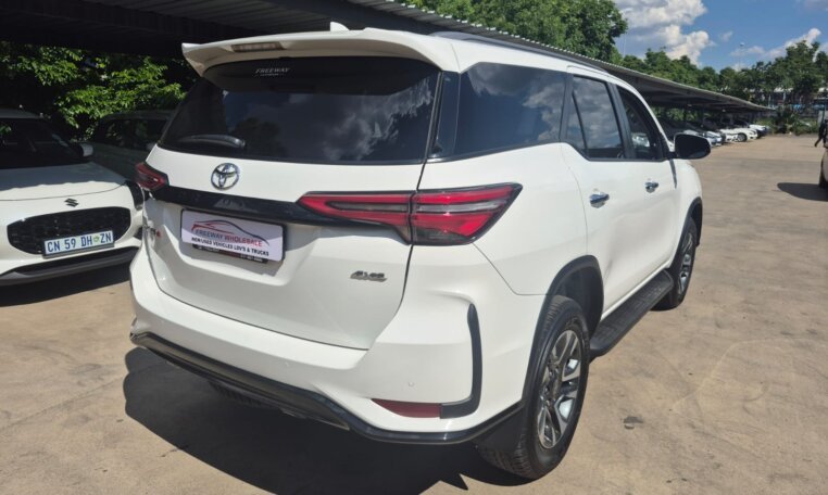 White 2024 Toyota Fortuner 2.4 4x4, rear three-quarter view